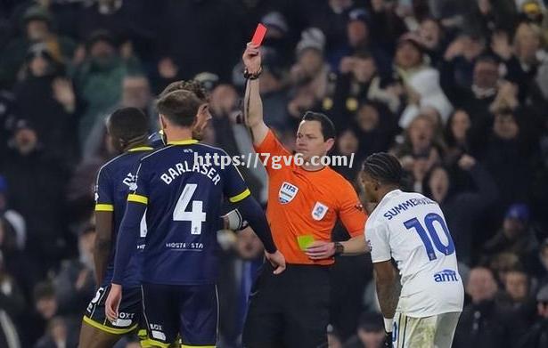 利兹联继续巩固积分榜上游位置,球迷欢呼不已 利兹联继续巩固积分榜上游位置,球迷欢呼不已