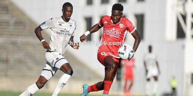 卡昂险胜梅斯,保级前景再获曙光 卡昂险胜梅斯,保级前景再获曙光