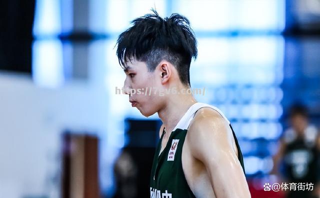 新疆广汇火箭队惊险取胜,晋级下一轮 新疆广汇火箭队惊险取胜,晋级下一轮