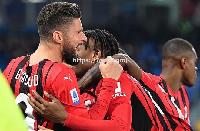 AC米兰不甘示弱紧追尤文图斯争夺冠军 AC米兰不甘示弱紧追尤文图斯争夺冠军