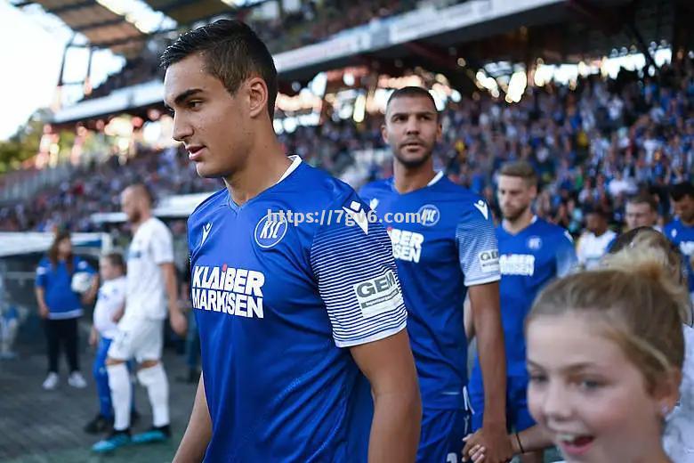 卡尔斯鲁厄主场惨败,遭遇低迷期 卡尔斯鲁厄主场惨败,遭遇低迷期