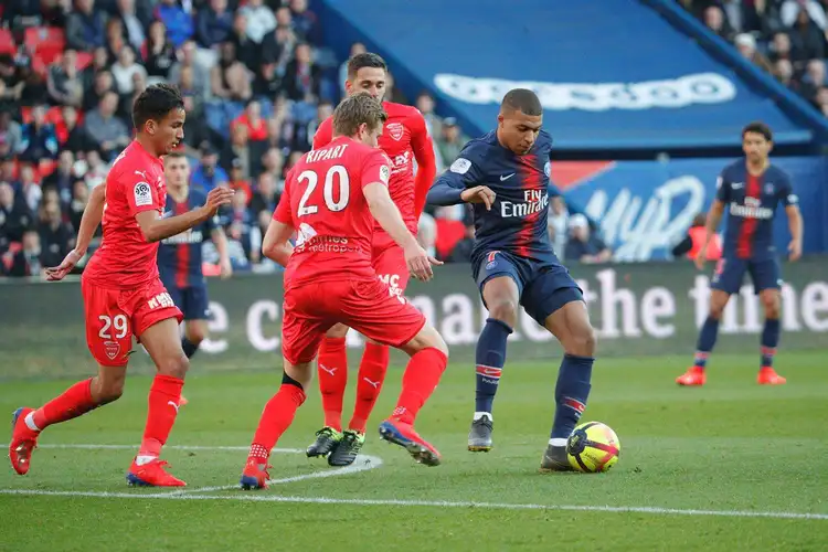 南特客场击败圣埃蒂安，保持稳定表现