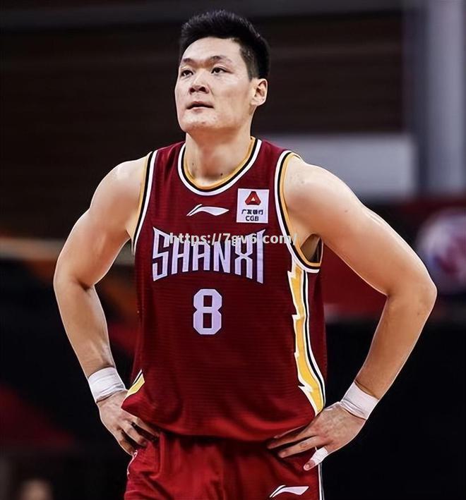 高速进攻点燃赛场，球队摘得CBA冠军桂冠，赢得赞誉